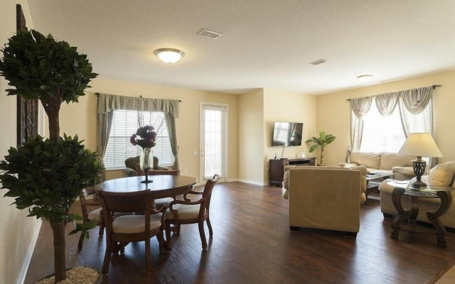 photo 2 of Stunning 3 Bed 2 Bath Condo Located in the Fabulous Vista Cay