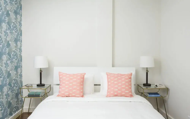 photo 5 of Stunning 3BR Luxury Penthouse in C.B.D. by Sonder