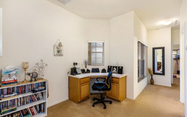 photo 3 of Stunning 4 Bed Pool Villa Located Just Minutes From the Orlando Area Attractions - 405