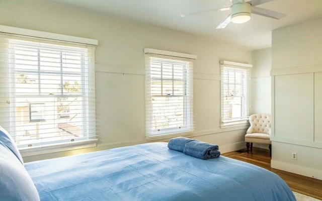 photo 4 of Stunning Alameda One Bedroom