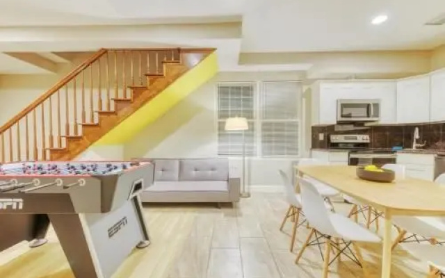 photo 5 of Stunning & Playful Suites - 4 Beds, 3 Bathrooms