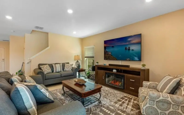photo 3 of Stunning And Spacious 5 Bedroom Villa Near Disney, Davenport, US