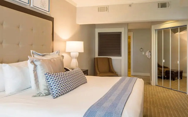 photo 4 of Stunning Apartment - Gated Resort Near Theme Parks