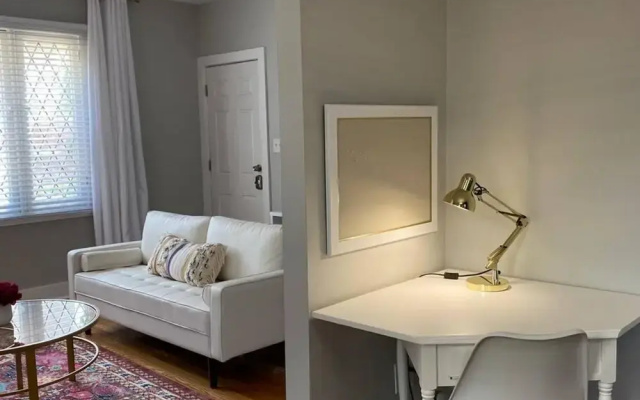 photo 4 of Stunning Apartment Near Palmer Park Free Parking