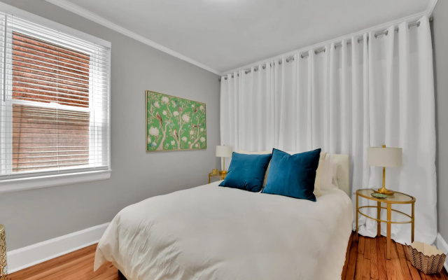 photo 3 of Stunning Apartment near Palmer Park/Free Parking