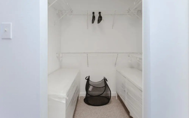 photo 4 of Stunning Apartment W pool & Gym- Parking
