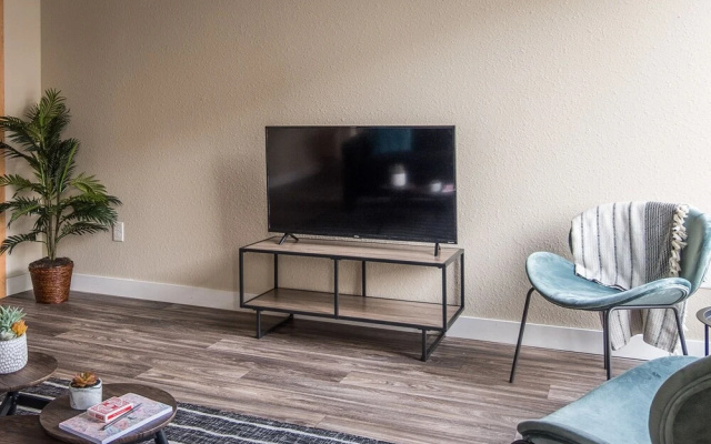 photo 4 of FRONTDESK Minneapolis Grand Apts Downtown