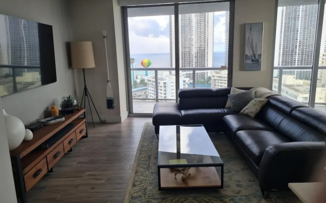 photo 5 of Stunning Bay Front 3 Bed Private Floor Apt 2001 BW Resort Miami