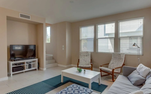 photo 3 of Stunning Home With Access To Pool & Great Location