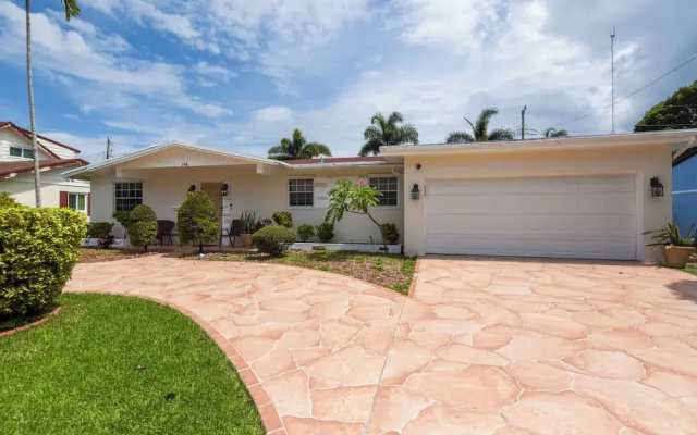 photo 5 of Patio + Yard: Family-friendly Miami Oasis!
