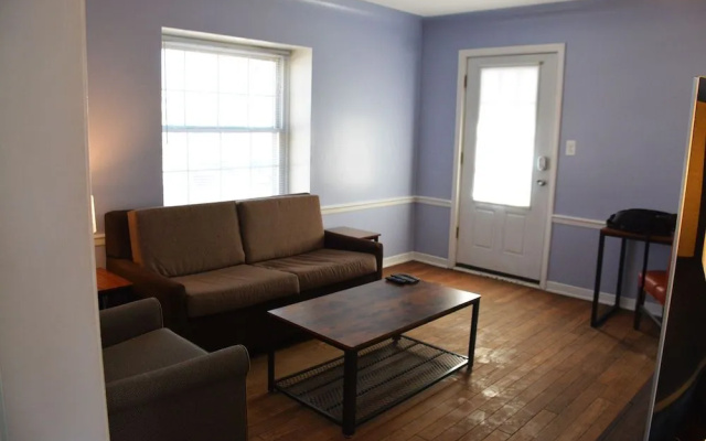 photo 4 of Stunning Royal Oak Townhouse