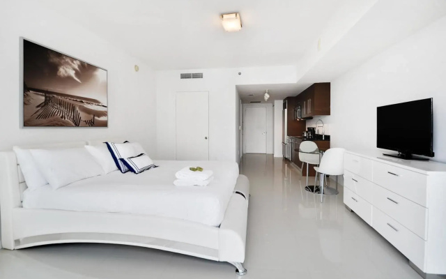 photo 2 of Stunning Studio in Brickell by Sonder