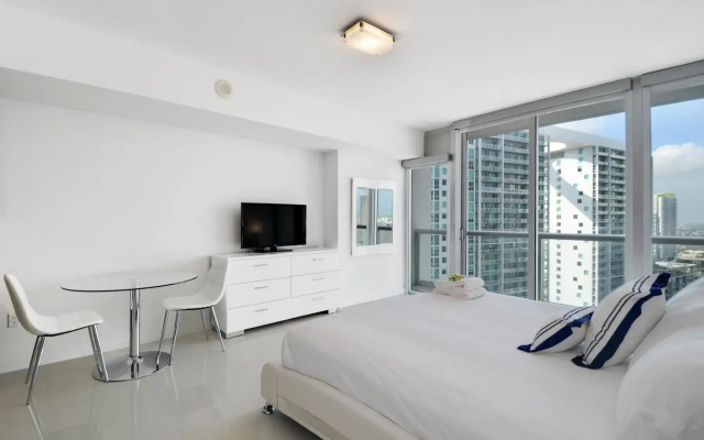 photo 3 of Stunning Studio in Brickell by Sonder
