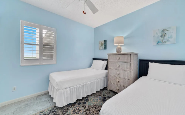 photo 4 of Stunning Views, 3bd/2ba w/ Private Balcony