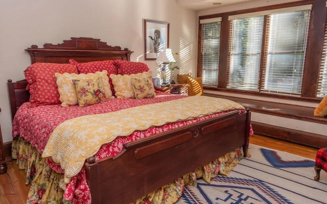 photo 4 of Stunning Western Inspired Private 3 Bedroom Villa