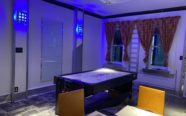 photo 2 of Stylish 4 bedroom home near Philadelphia