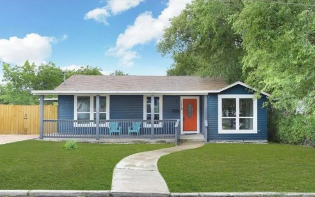 photo 2 of Stylish 4 Br2Ba Renovated Home Near Downtown