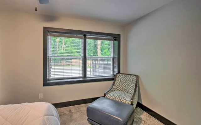 photo 5 of 5 Mi to Mercedes-benz Stadium: Stylish ATL Retreat