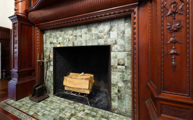 photo 5 of Stylish Brownstone Back Bay Apartments