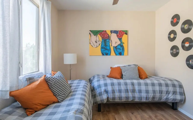 photo 5 of Stylish Cave Creek 3 Bdrm Vacation Home!