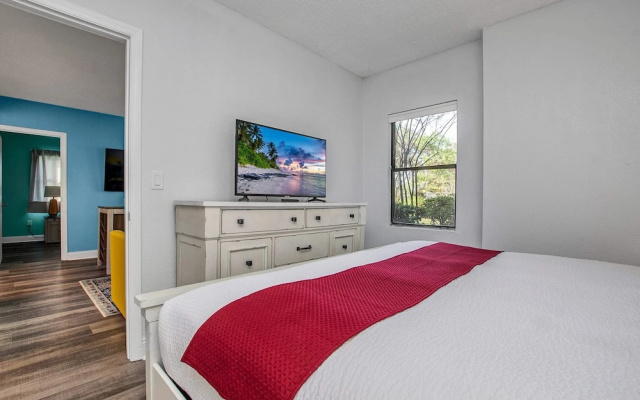 photo 4 of Stylish Condo CDC Standards Private Balcony 2BD 2BA 6en165