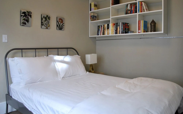 photo 2 of Stylish Craftsman Premium Comfort