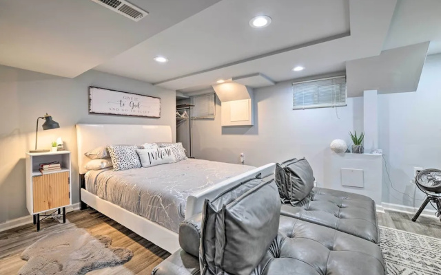 photo 2 of Stylish DC Studio ~ 5 Mi to National Mall!