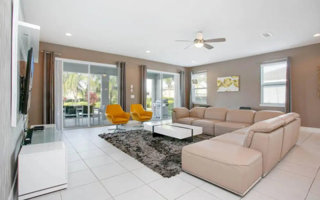 photo 3 of Stylish Family Home Sleeps 22 Enc101