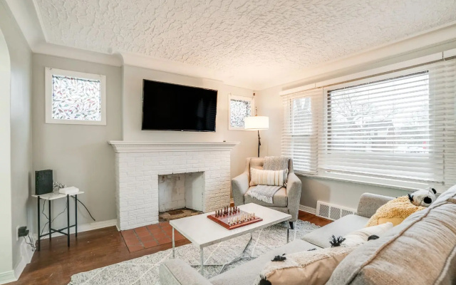 photo 5 of Stylish getaway of University District