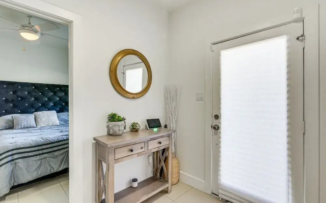photo 4 of Pet-friendly Houston Townhome: 2 Mi to Downtown