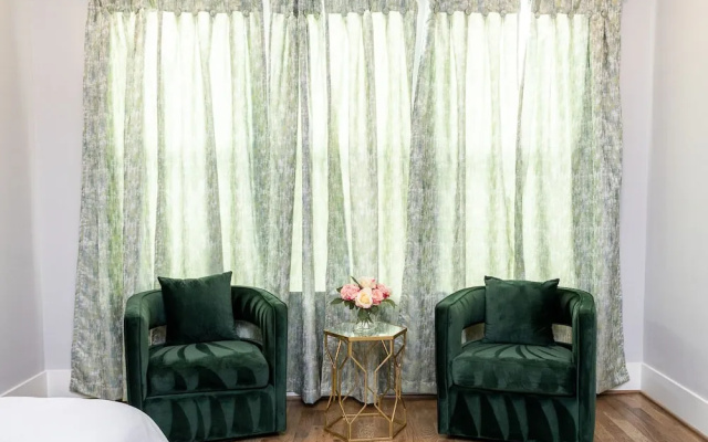 photo 5 of Stylish Luxury Downtown Home