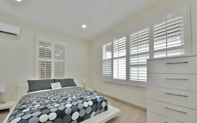 photo 4 of Stylish Modern Home by Disneyland & Downtown