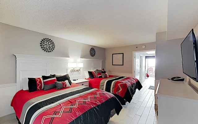 photo 4 of Stylish Ocean-view W/ Pools & Hot Tubs 1 Bedroom Condo