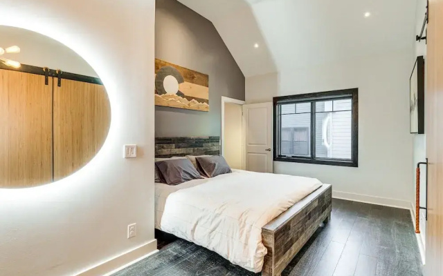 photo 5 of Stylish Omaha Home w/ Balcony - 2 Mi to Downtown!