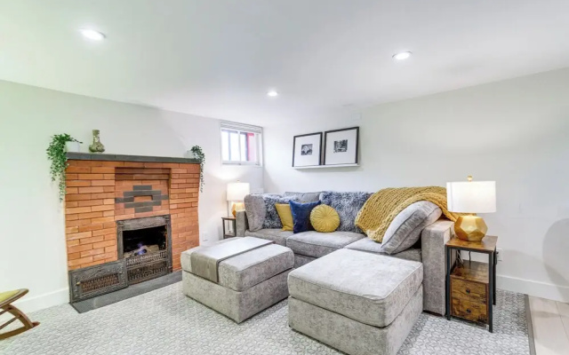 photo 4 of 2 Mi to Downtown Denver: Stylish Gem w/ Fireplace!