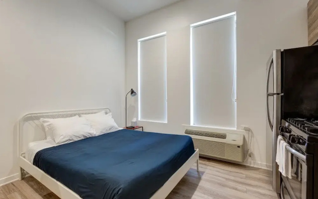 photo 2 of Ground Floor Studios in Chicago by 747 Lofts