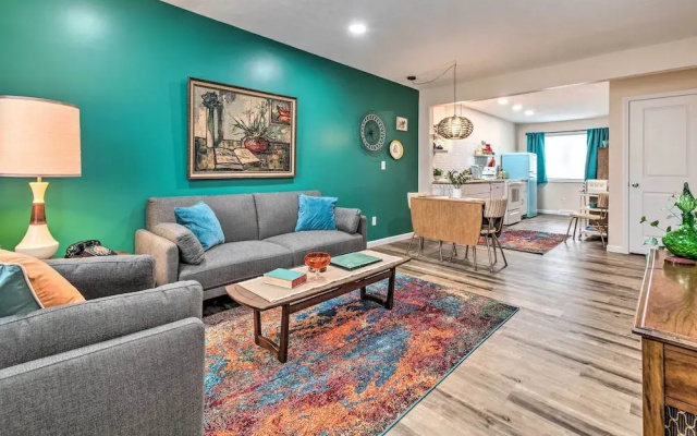 photo 4 of Stylish Vacation Rental - Walk to Isu!