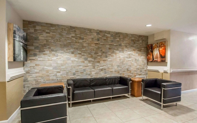photo 2 of Suburban Studios Melbourne Airport