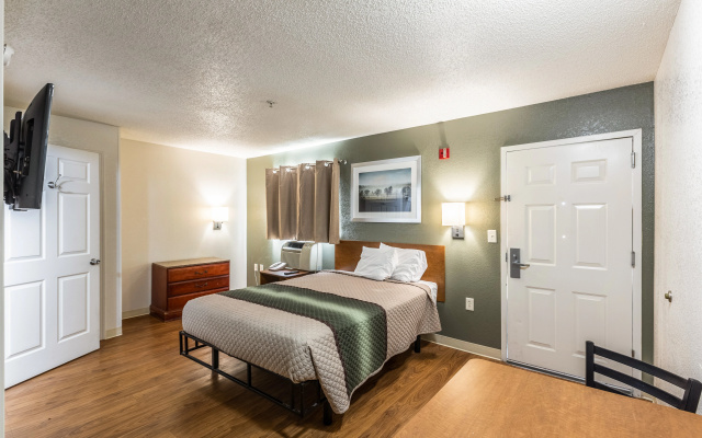 photo 5 of HomeTowne Studios by Red Roof Atlanta - Chamblee