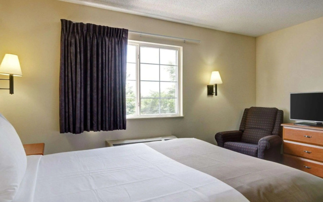 photo 3 of Suburban Studios Sterling - Washington Dulles