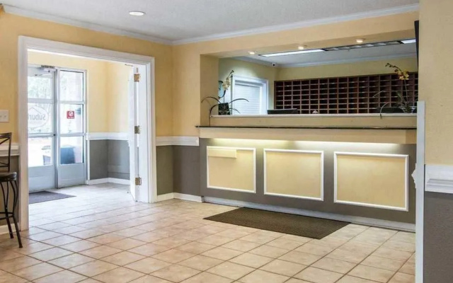 photo 5 of Suburban Extended Stay Hilton Head