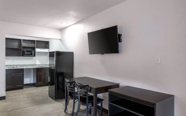 photo 3 of Suburban Extended Stay Spartanburg