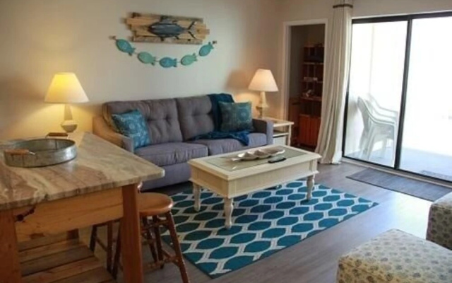 photo 2 of Sugar Beach 133 2 Bedroom Condo by Redawning