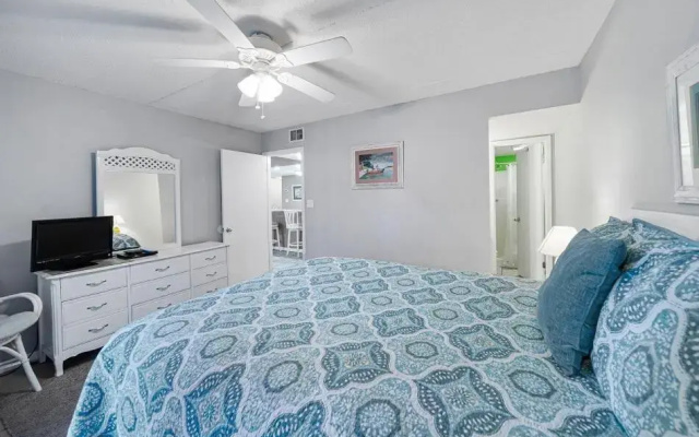 photo 4 of Sugar Beach 257 by Bender Vacation Rentals