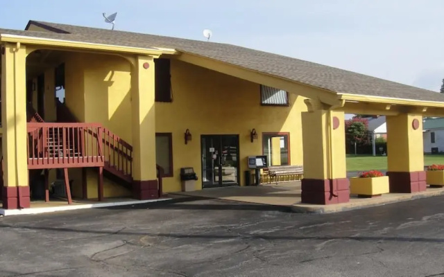 photo 4 of Sugar Creek Inn
