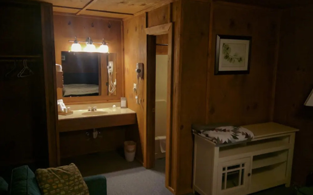 photo 4 of Sugar Creek Retreat
