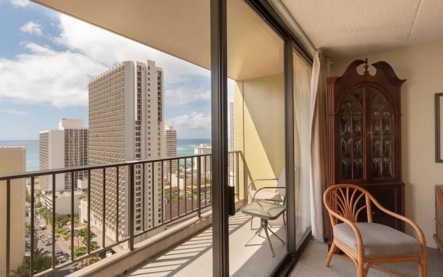 photo 4 of Waikiki Sunset Suite 2404