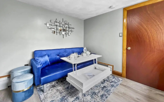 photo 4 of Suite at House of L