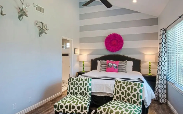 photo 2 of Suite Escapes 5