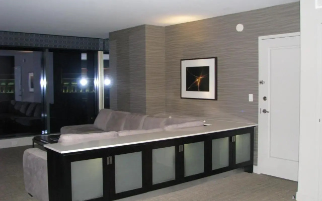 photo 3 of Suites at Hilton Grand Vacations Club Elara Center Strip Las Vegas